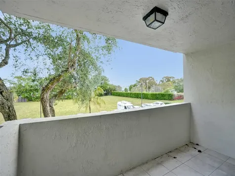 1891 N 61st Avenue Hollywood FL 33024
