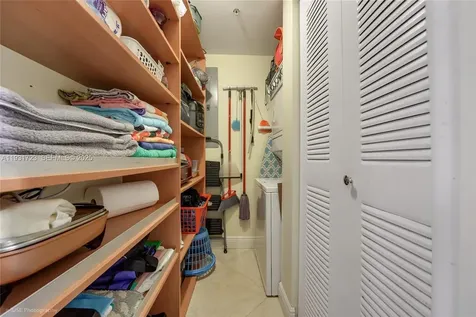 17555 Atlantic Boulevard Sunny Isles Beach FL 33160