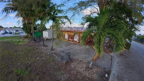 168 4215 Miami Gardens FL 33055