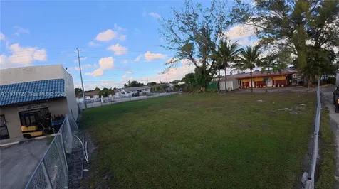 168 4215 Miami Gardens FL 33055