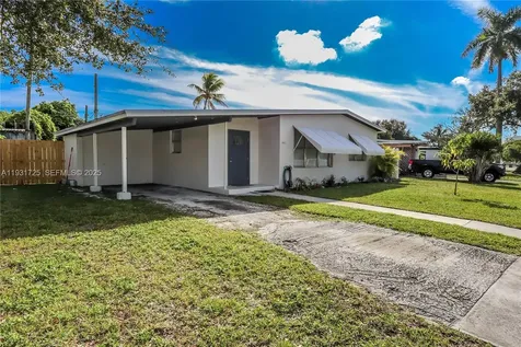 3601 SW 44th Avenue West Park FL 33023