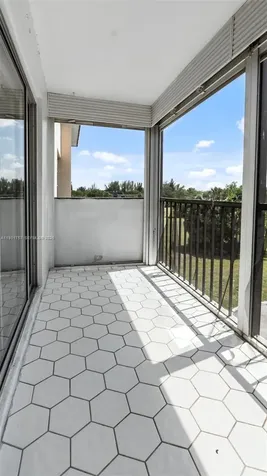 4158 Inverrary Drive Lauderhill FL 33319