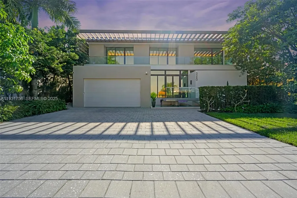 3260 NE 165th Street North Miami Beach FL 33160