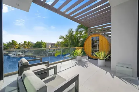 3260 NE 165th Street North Miami Beach FL 33160