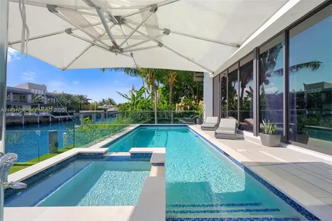 3260 NE 165th Street North Miami Beach FL 33160