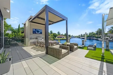 3260 NE 165th Street North Miami Beach FL 33160