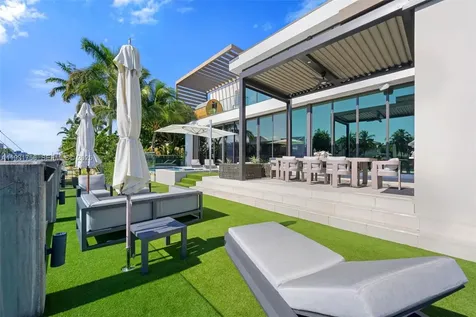 3260 NE 165th Street North Miami Beach FL 33160