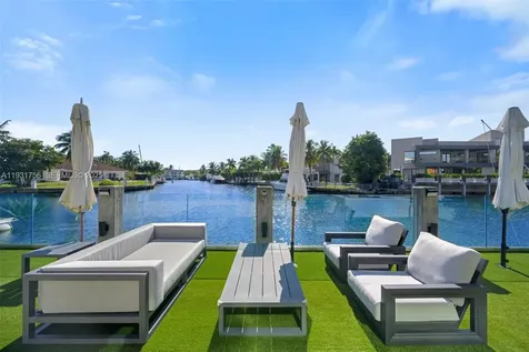 3260 NE 165th Street North Miami Beach FL 33160