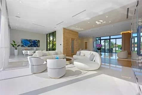 3260 NE 165th Street North Miami Beach FL 33160