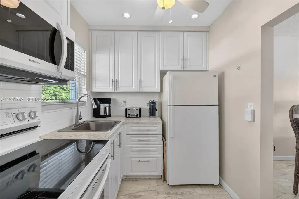 2650 W Golf Boulevard Pompano Beach FL 33064