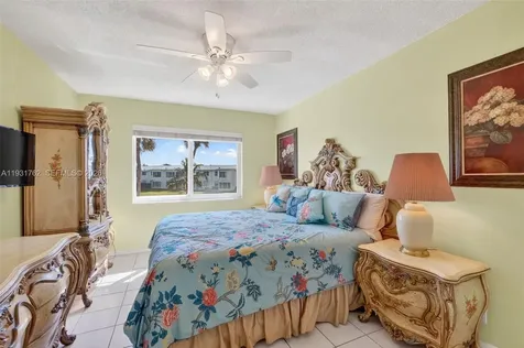 2650 W Golf Boulevard Pompano Beach FL 33064