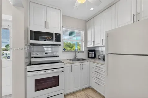 2650 W Golf Boulevard Pompano Beach FL 33064