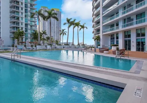 90 SW 3rd Street Miami FL 33130