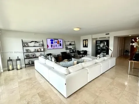 20201 E Country Club Drive Aventura FL 33180