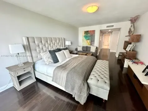 20201 E Country Club Drive Aventura FL 33180
