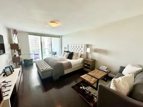 20201 E Country Club Drive Aventura FL 33180