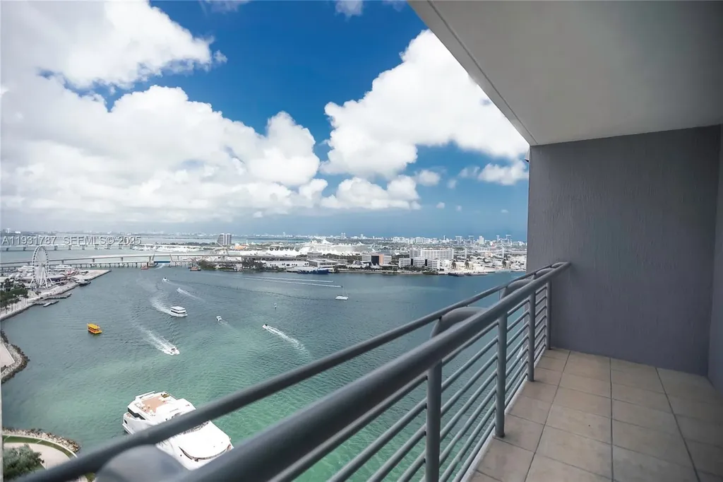 335 S Biscayne Boulevard Miami FL 33131