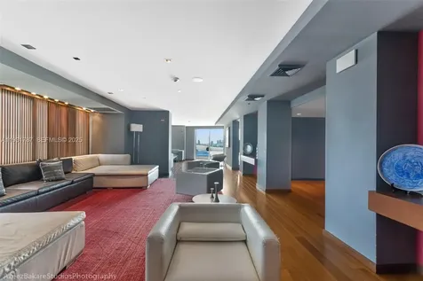 335 S Biscayne Boulevard Miami FL 33131