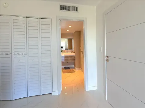 20379 W Country Club Drive Aventura FL 33180