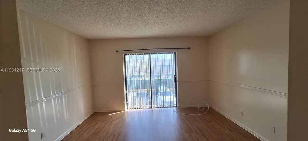 5901 Washington Street Hollywood FL 33023
