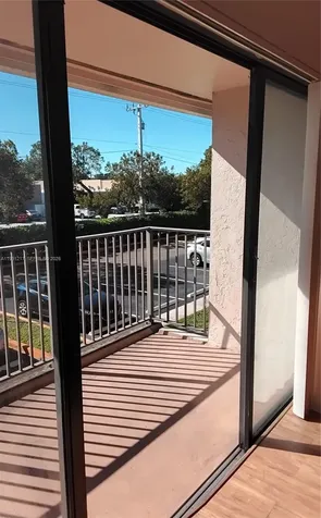 5901 Washington Street Hollywood FL 33023