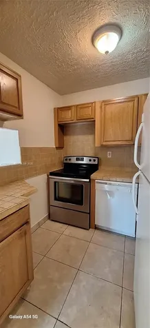 5901 Washington Street Hollywood FL 33023