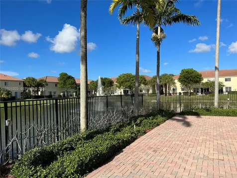 3199 NW 32nd Terrace Oakland Park FL 33309