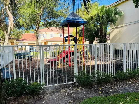 3199 NW 32nd Terrace Oakland Park FL 33309