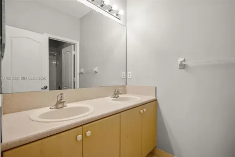 2242 NE 41st Avenue Homestead FL 33033
