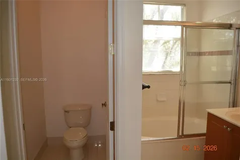 2851 W Prospect Road Tamarac FL 33309