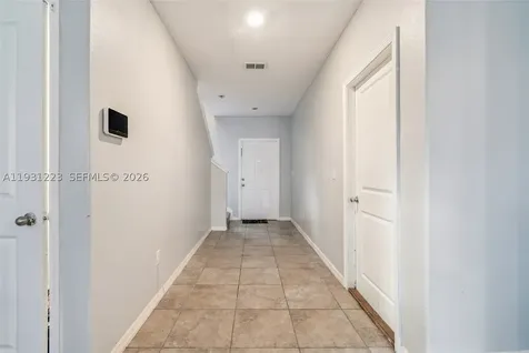 7113 Ozello Trail Avenue Sun City Center FL 33573