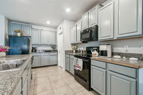 7113 Ozello Trail Avenue Sun City Center FL 33573