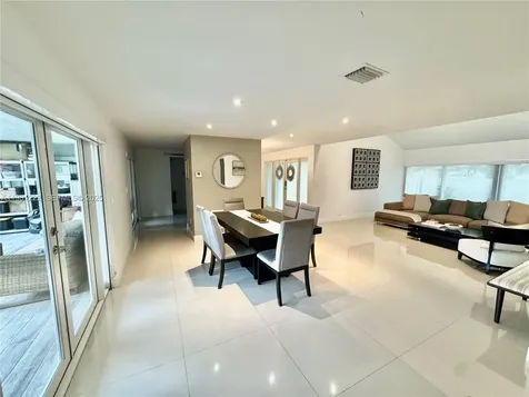 16323 SW 108th Court Miami FL 33157