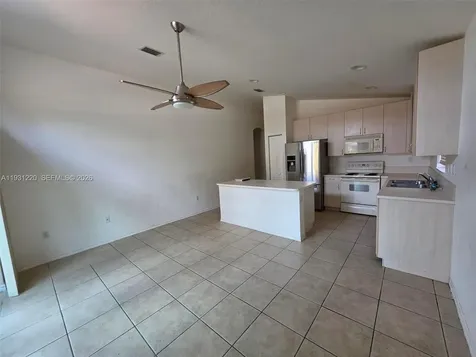 1885 SE 13th Street Homestead FL 33035