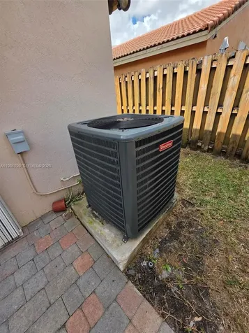 1885 SE 13th Street Homestead FL 33035