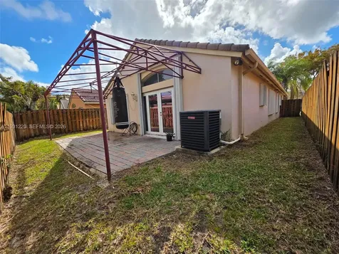 1885 SE 13th Street Homestead FL 33035