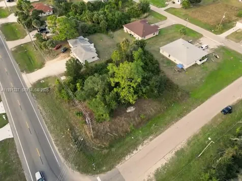 4912 Leonard Boulevard S Lehigh Acres FL 33973