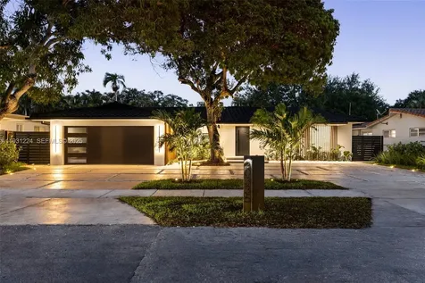 20335 NE 20th Court Miami FL 33179
