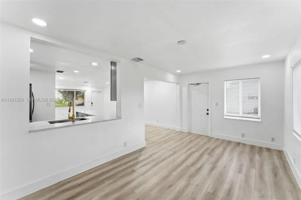 671 NW 23rd Terrace Pompano Beach FL 33069