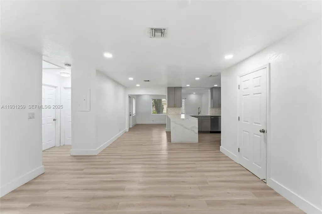 671 NW 23rd Terrace Pompano Beach FL 33069
