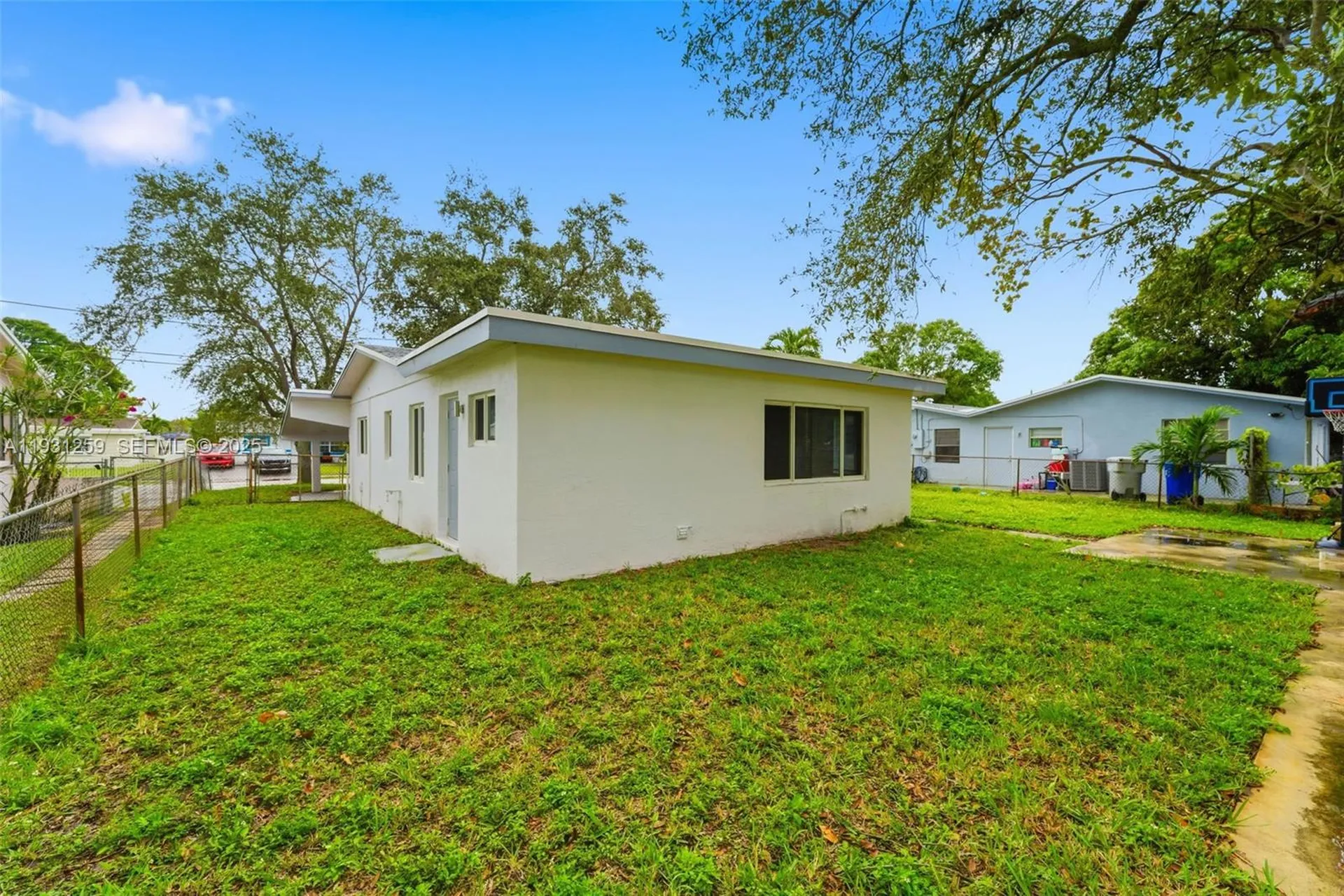 671 NW 23rd Terrace Pompano Beach FL 33069