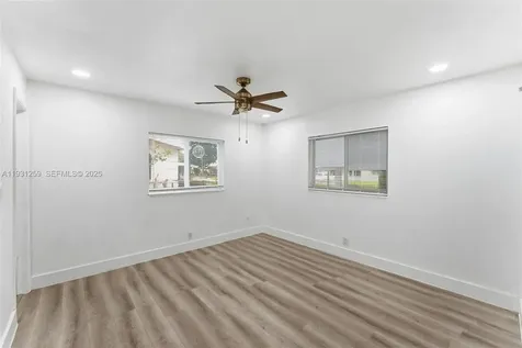 671 NW 23rd Terrace Pompano Beach FL 33069