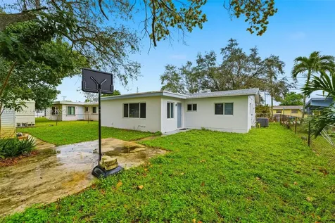 671 NW 23rd Terrace Pompano Beach FL 33069