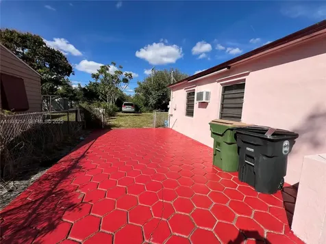 835 NW 126th Street North Miami FL 33168