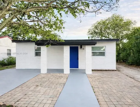 2838 NW 4th Street Pompano Beach FL 33069