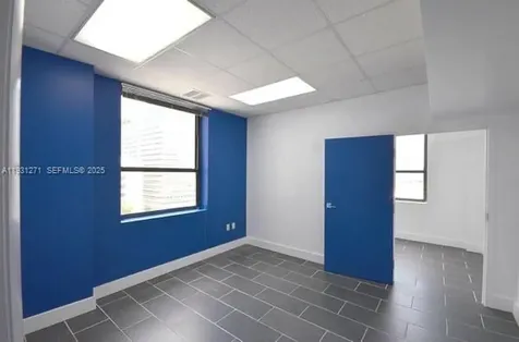 168 SE 1 Street Miami FL 33131
