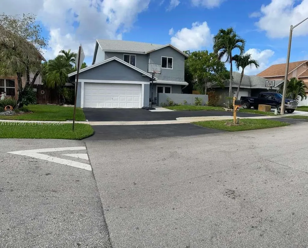 Pembroke Pines FL 33025