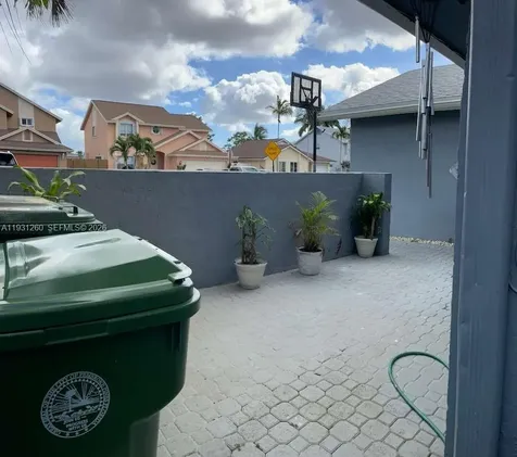 Pembroke Pines FL 33025