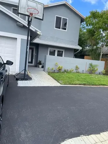 Pembroke Pines FL 33025