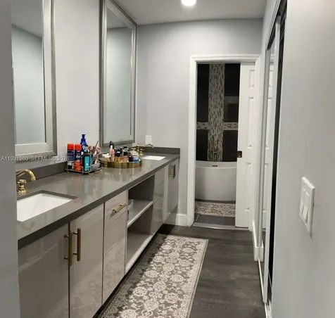Pembroke Pines FL 33025